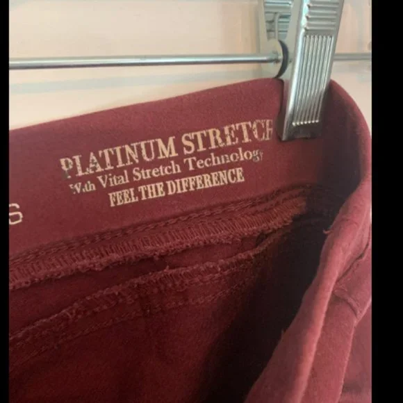 Women's Jeggings - Picture 7 of 8